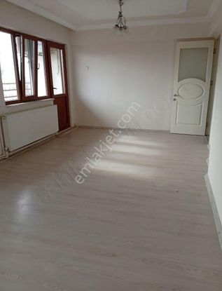 Saruhanlı Merkezde Satılık 3+1 145 M2 Daire