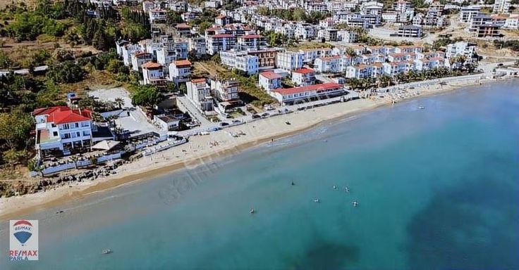 Özveri Sitesin'de Ticari Ruhsatlı 4+1 Triblex Villa