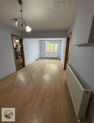 Karabağlar Günaltayda Müstakil Tadında Geniş Bahçeli 2+1 Daire!