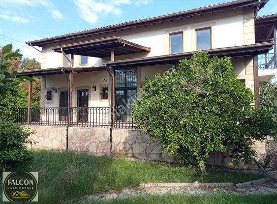 Falcon Dan Akarca Da Fırsat 714m²arsa