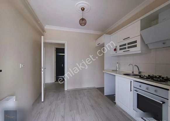 Yedi Eylülde Ultra Lüks Merkezi Konumda 3+1 Satılık Daire