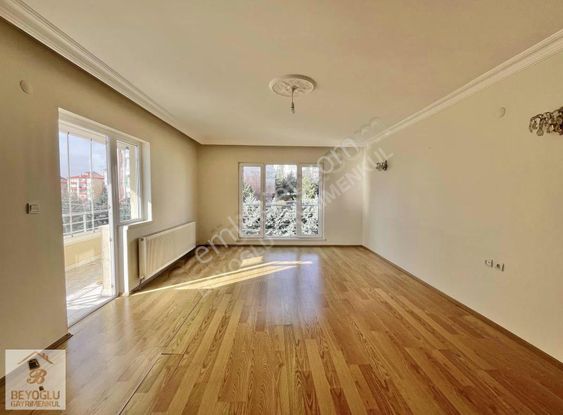 Beyoğlu'ndan Yeni Binada Ara Kat 135m2 K.otoparklı Satılık 3+1