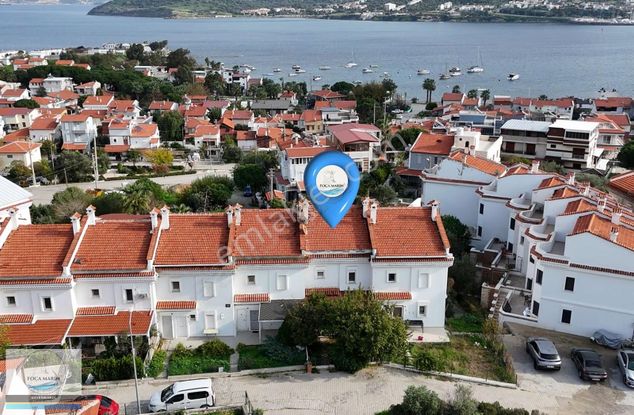 Yenifoça Burunucu'nda Denize Çok Yakın Konumda3+1 Villa