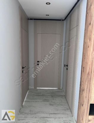 Auradan Tecede Satılık 2+1 Daire (havuz, Doğalgaz)