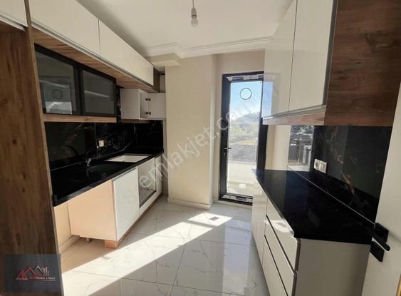 Gebze Eskihisar Mah Sahile Yakın Asansörlü 2+1 Arakat Daire