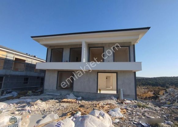 Ayvacık Hamdibey M. Müstakil3+1 Daire Fiyatına Bahçeli Villa