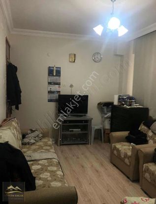 Aliağa Kültür Mahallesi Köşe 3+1 Ara Kat Satılık Daire