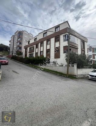 Kurtuluş Mahallesinde Doğalgazlı 5 + 1 Satılık Daire