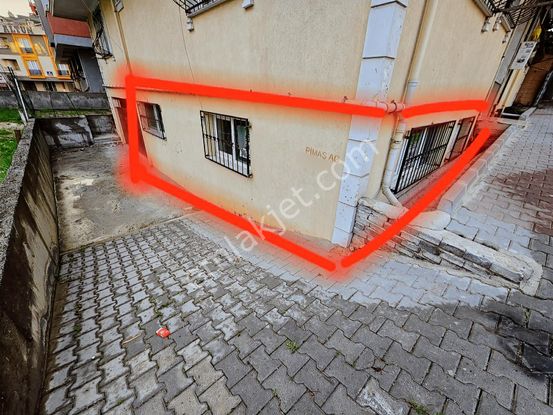 Altınşehirde Satılık İskanlı 2+1 Krediye Uygun Bahçe Kat