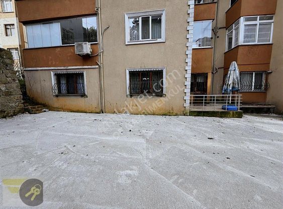 *of Gayrimenkul* İçi Özel Yapılmış 1.kat 3+1 145m2 Satılık Daire