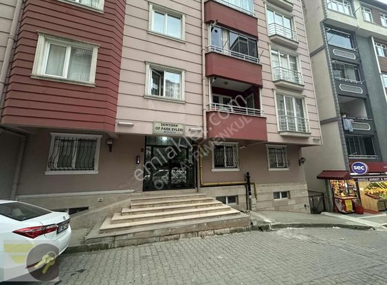 *of Gayrimenkul* İlçe Merkezi Fırsat 140m2 3+1 Site İçi