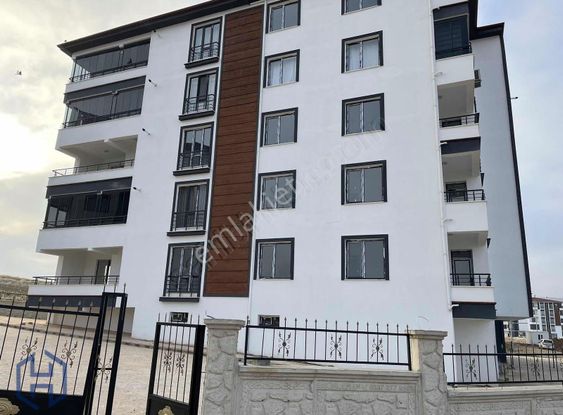 Harbert Ataşehir'de Sıfır 3+1 Kiralık Daire