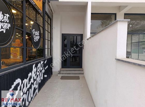 Yahyakaptan,nın En Gözde Noktasında Kiralık Ofis