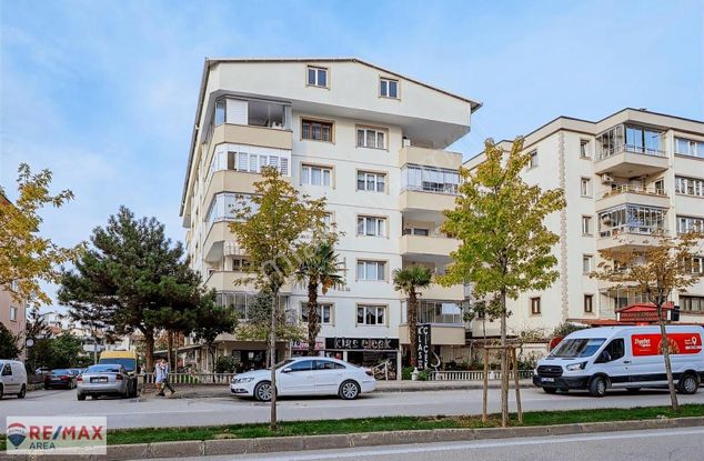 Remax Area'dan Konak Mah. Cadde Cepheli 3+1 Satılık Daire