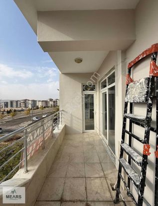 Mears'tan Beykent 1. Etap'ta Satılık 3+1 Masrafsız Arakat Daire