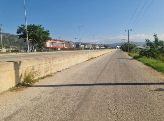 Karaçulha Mh.748 M2 Satılık Ticari Arsa .