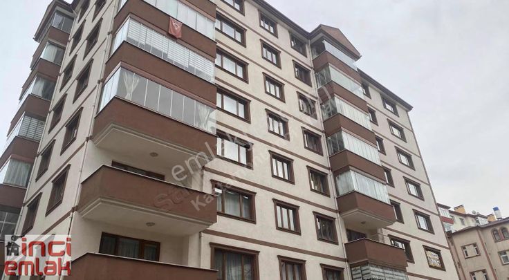 Çarşı Merkeze Yakın 3+1 Kiralık Daire 160 M2