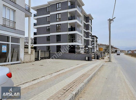 İnegöl Alanyurt Fatih Mah'de, 150m2, Satılık Köşe Başı İş Yeri