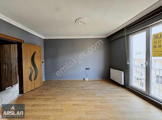 İnegöl Alanyurt Cumhuriyet Mah.2+1,95m2,3.kat,satılık Daire