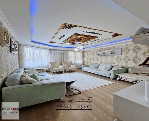 Selahaddin Eyyubi Mahallesi'nde 2+1 Balkonlu Satılık Arakat