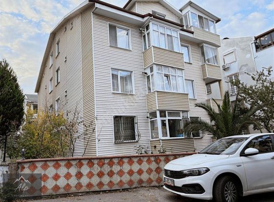 Alp Gayrimenkulden Merkezi Konumda Nezih Muhitte 3+1 Kiralık
