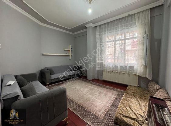 Konak Emlak'tan Satılık 3+1 130m² 22m² Hisseli Tek Daire Üzeri