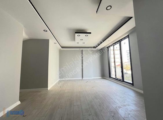 Çayırova Emek Mah. 3+1 Yerden Isıtmalı Dubleks (asansörlü)