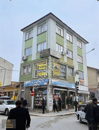 Vepaş'tan Tarihi Çınar Ağacı Karşısı Satılık 1+1 Büro & Ofis