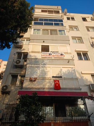 Birlik Sitesinde 3+1 Deniz Manzaralı Kombi Doğalgazlı Daire