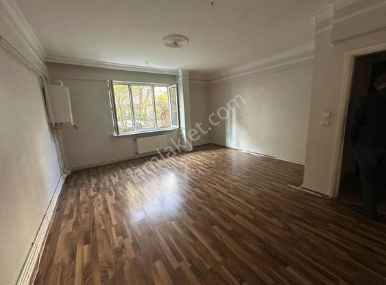 **yeni Mahalle Kiralık 2+1 Merkezi Konum**