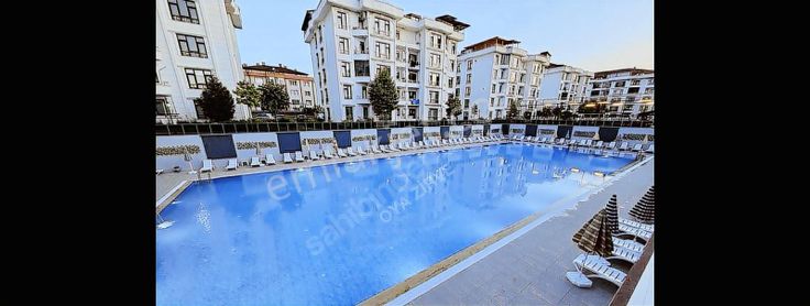 Kartepe'de Havuzlu Güvenlikli Site İçerisinde 2+1 Daire