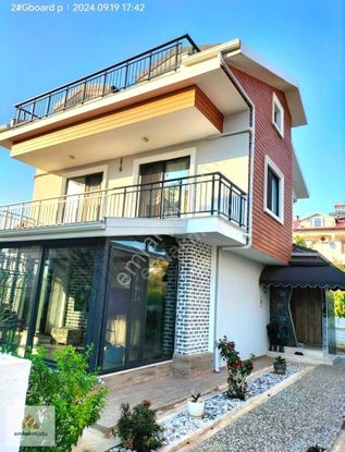 Fethiye Çiftlik Bölgesinde Daire Fiyatına Tam Müstakil Villa!!
