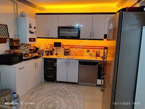 Beşikkayada Köypark Yakını 3+1 Satılık Düz Giriş