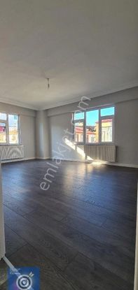 Sezgin Aslan'dan 19 Mayıs Mah. Temiz 3+1 Kiralık Daire