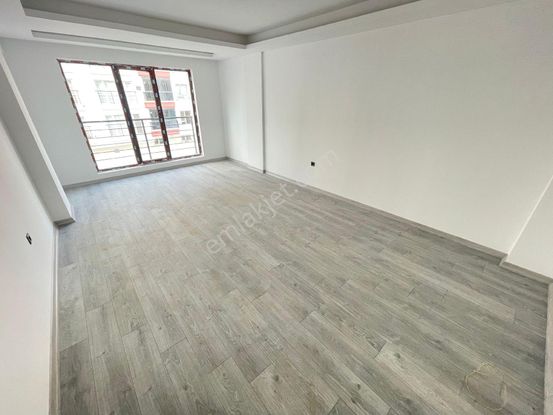 Özdemir Emlak,tan Full Yapılı Geniş Balkonlu Yerden Isıtmalı 4+1 Site Daire,si