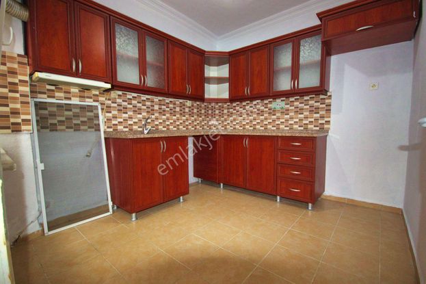 Aktif'ten Edremit'te Çift Cepheli Ayrı Mutfaklı Geniş 2+1 Daire