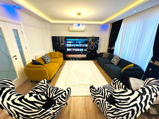 ***akman'dan Kadıköy Üst Yol Ön Cephe Satılık 3+1 Lüx Daire!!!