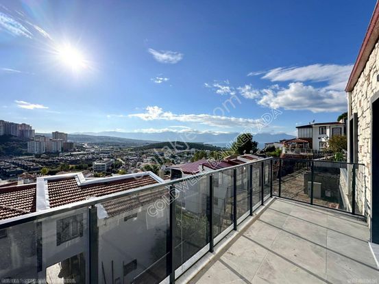 Kuşadasında Emsallerinin Altında Satılık Sıfır 3+1 Villa Fırsatı