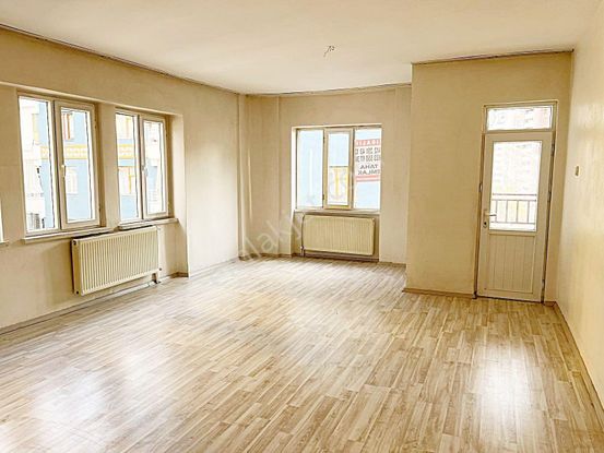 Taha Emlak Tan Hantepe İlk Öğretim Okulu Civarı 3+1 Daire