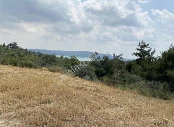 Aki Gayrimenkul Den Tek Tapu / Dörtler Mh./ Göl Manzaralı / Villa İmarlı / 6055m2/