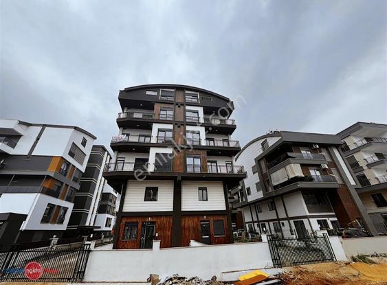 Altınova Orta Mahallede Geniş 2+1 Daire