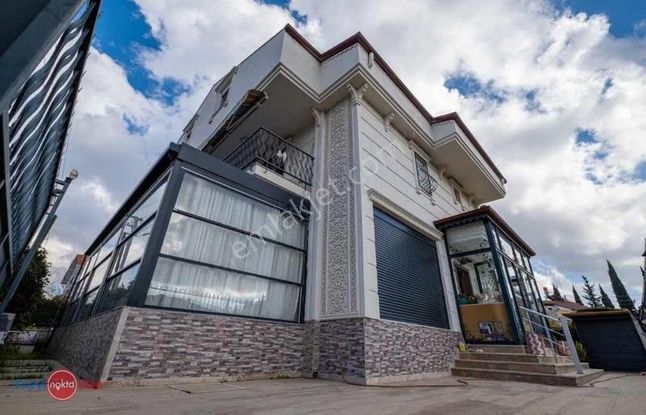 Döşemealtı Nebiler 6+1 Satılık Müstakil Villa