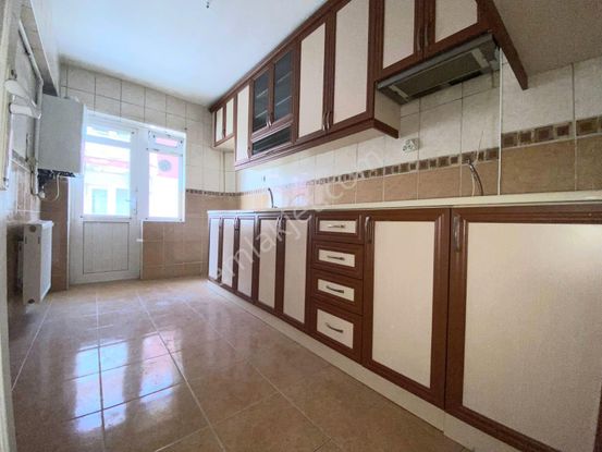 Yılmaz Gayrimenkul'den Atatürk Mh 3+1 3. Katta 2.889 Pazarlıklı 125m2 Cadde Üzeri Kupon Daire