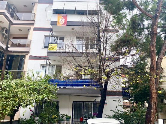 Arga'dan Buca Çevik Bir Meydan Yakını Ara Kat 3+1 Kiralık Daire.