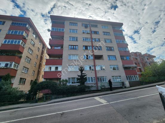 İzmit Şirintepe Mah. 3+1 Ara Kat Daire