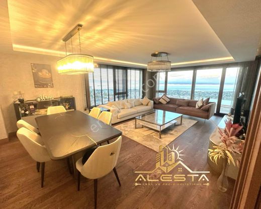 Narlıdere Panarama Evlerinde Kiralık Körfez Manzaralı 4+1 Ferah Daire