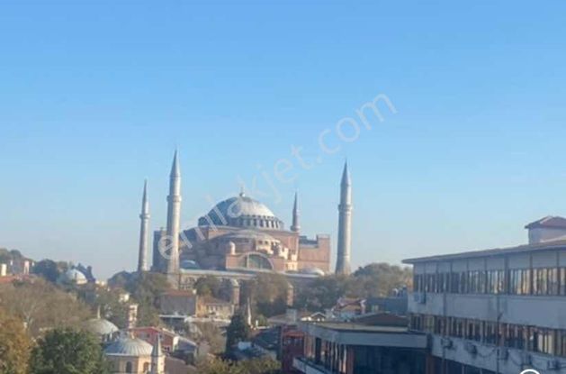 Sultanahmet Merkezi Konum -uoğun Yaya Yrafiği Kiralık