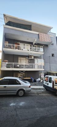 Buca İnönü Mah. Satılık 200 M2. 4 Katlı Müstakil Bina