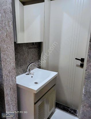 Sırakapılar'ın Kalbinde Kiralık Eşyalı Sıfır 2+1 Süıt Daire