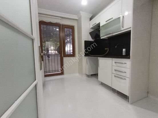 Darıca Nenehatun Site İçerisinde 2+1 Giriş Kat 3 Yıllık Bina